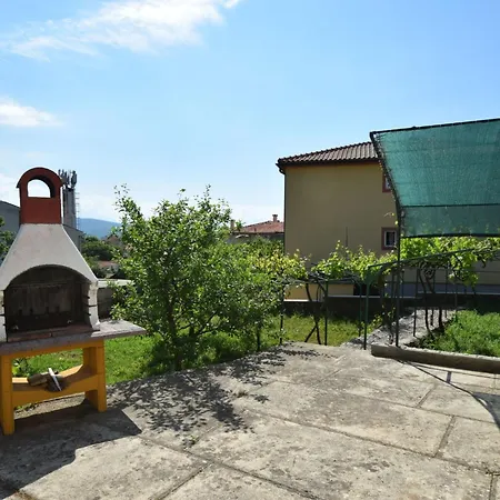 Hana 2 By Interhome Apartmán